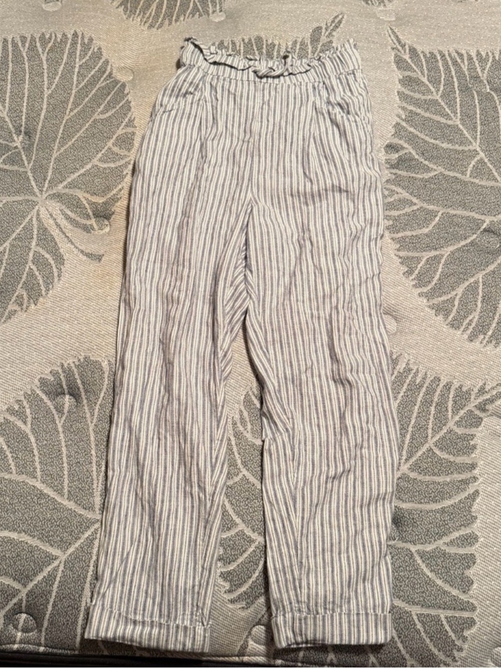 American Eagle Outfitters Striped Elastic-Waist Pants - White and Blue